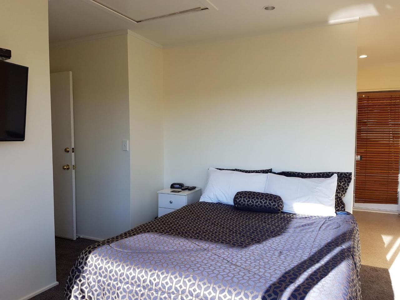 Annandale Accommodation เทาโป ภายนอก รูปภาพ